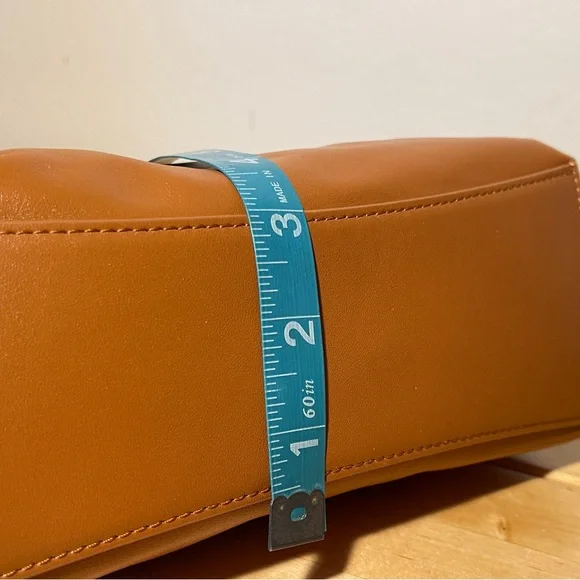 Quince Caramel Crossbody Bag - Picture 14 of 16
